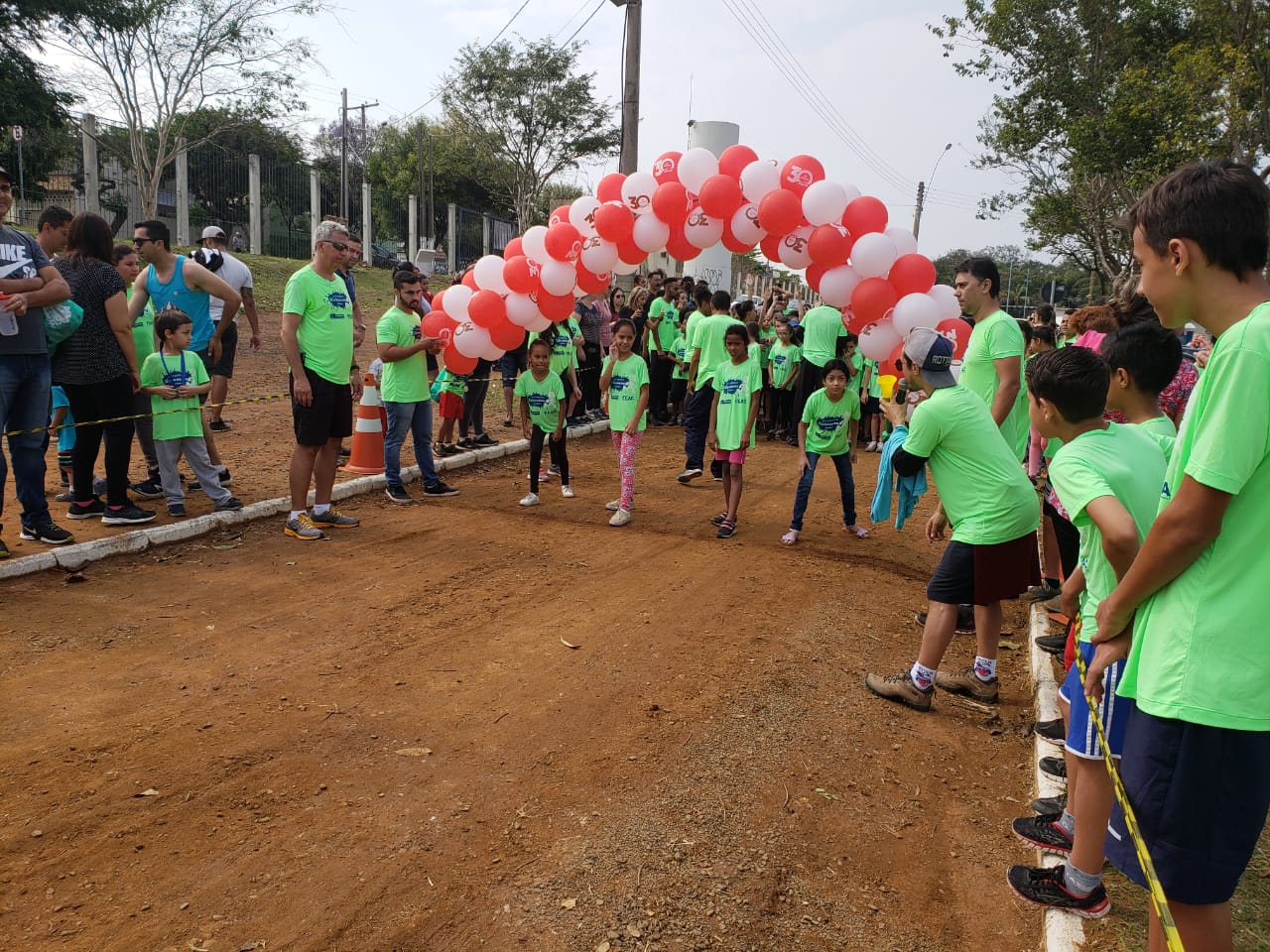 Kids corrida 16 9