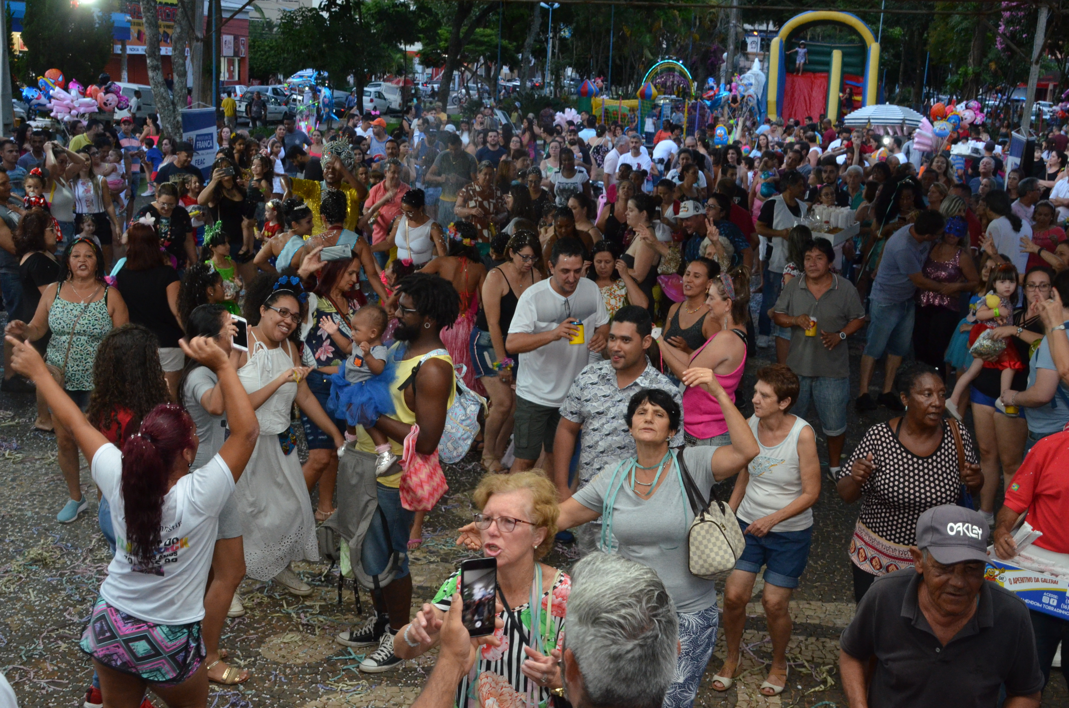 CARNAVAL DA FAMILIA 9 original